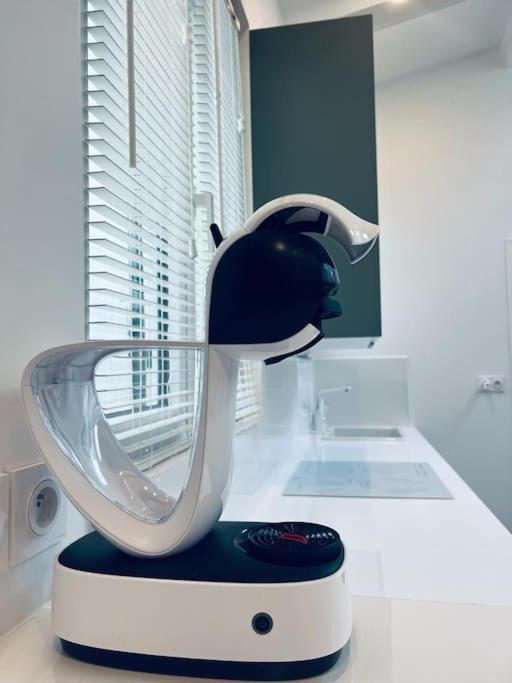 Unique Loft Apartment Located 15 Minutes From The Champs Elysees Saint-Ouen  Eksteriør billede